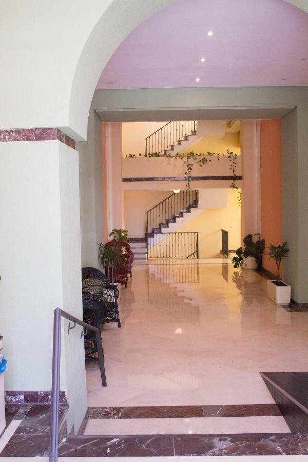 Residencial Las Flores マルベーリャ エクステリア 写真